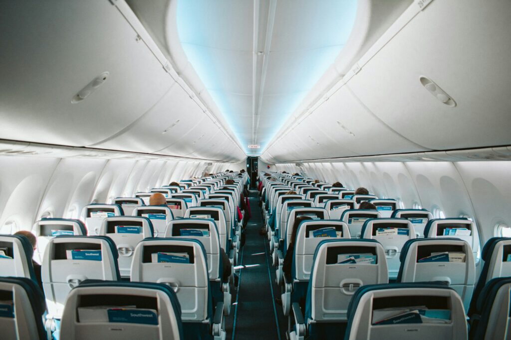 avoid middle seat on a plane